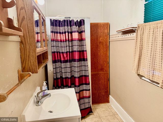 613 Maine Avenue, Adrian, MN 56110