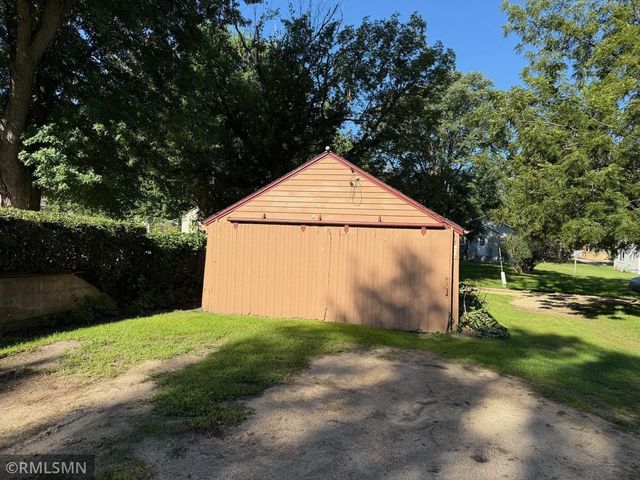 613 Maine Avenue, Adrian, MN 56110