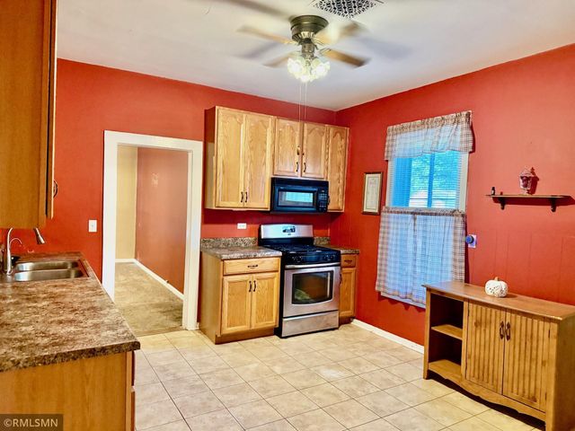 613 Maine Avenue, Adrian, MN 56110