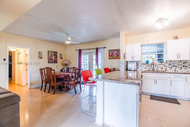 6101 Flagler St, Hollywood, FL 33023