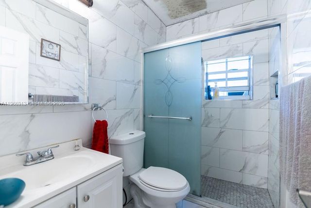 6101 Flagler St, Hollywood, FL 33023