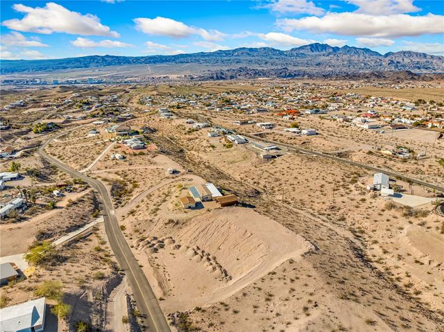 4389 La Mesa Road, Bullhead City, AZ 86429