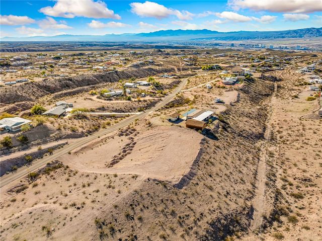 4389 La Mesa Road, Bullhead City, AZ 86429