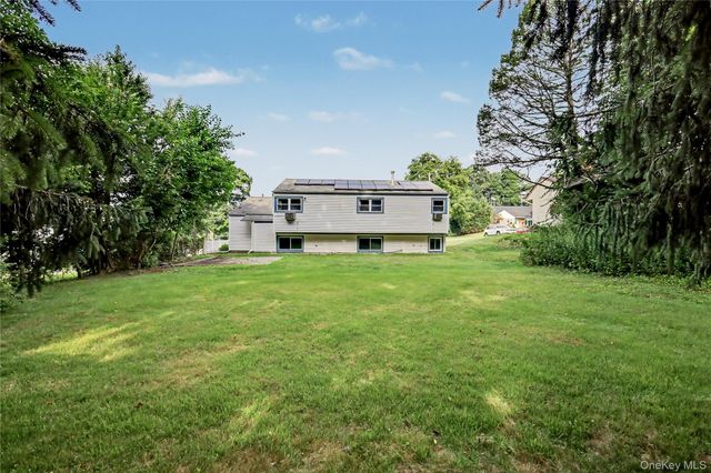 19 Cynthia Road, Cortlandt Manor, NY 10567