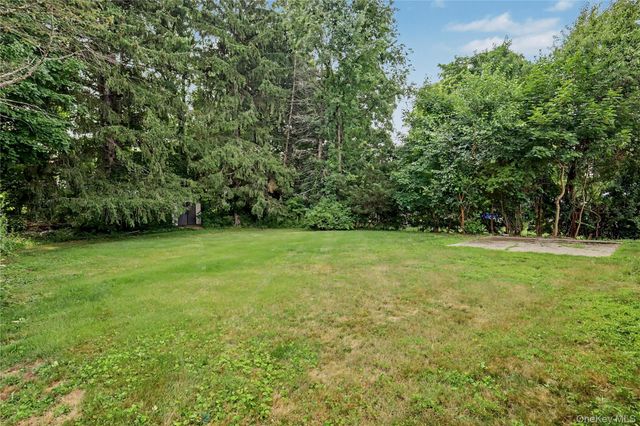 19 Cynthia Road, Cortlandt Manor, NY 10567