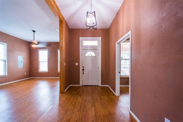 416 W Palestine Ave Avenue, Palestine, TX 75801