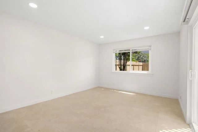1850 Hilton Head Rd, El Cajon, CA 92019