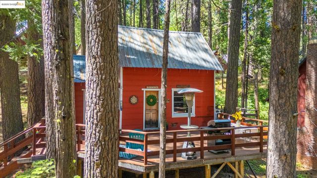 22742 Conifer Court, Long Barn, CA 95335