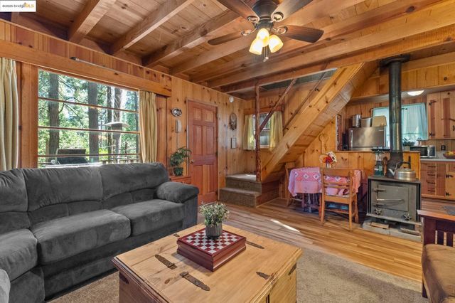 22742 Conifer Court, Long Barn, CA 95335
