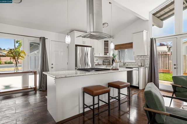 2508 Moyers Rd, Richmond, CA 94806