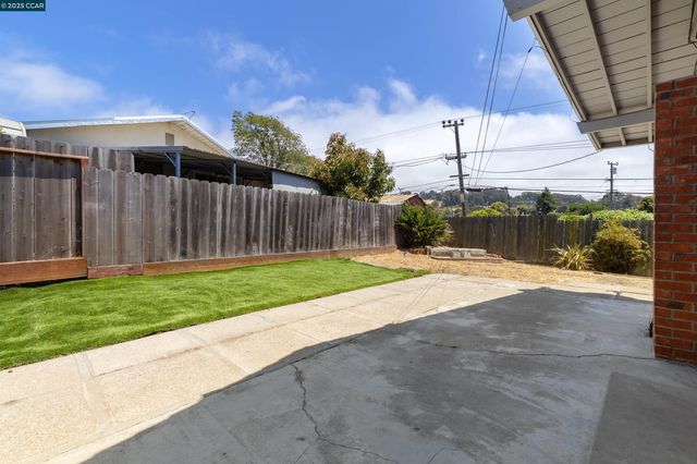 2508 Moyers Rd, Richmond, CA 94806