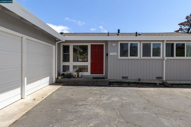 2508 Moyers Rd, Richmond, CA 94806