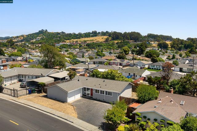 2508 Moyers Rd, Richmond, CA 94806
