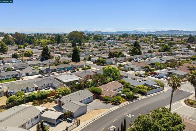2508 Moyers Rd, Richmond, CA 94806