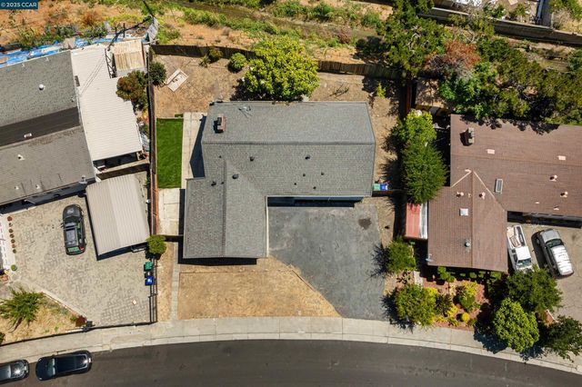 2508 Moyers Rd, Richmond, CA 94806