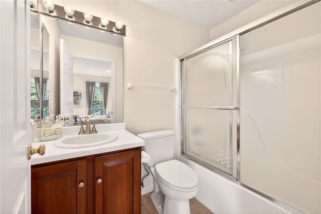 14 Princeton Lane, Perinton, NY 14450