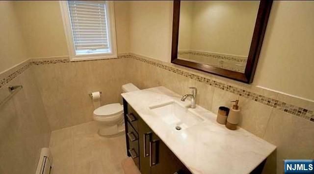 358 Tom Hunter Road, Fort Lee, NJ 07024