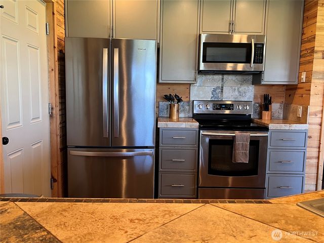121 Arbor Lane, Sequim, WA 98382