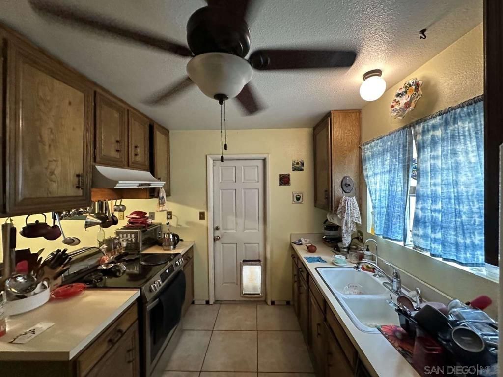 Image 15 of property listing at 396 W Jones ST, Brawley, CA 92227