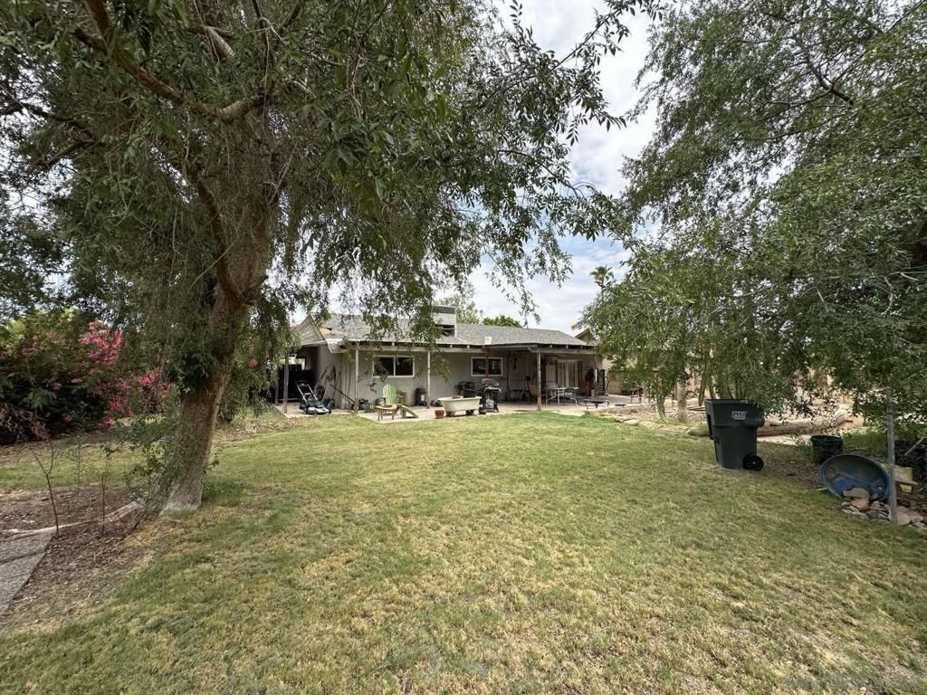 Image 4 of property listing at 396 W Jones ST, Brawley, CA 92227