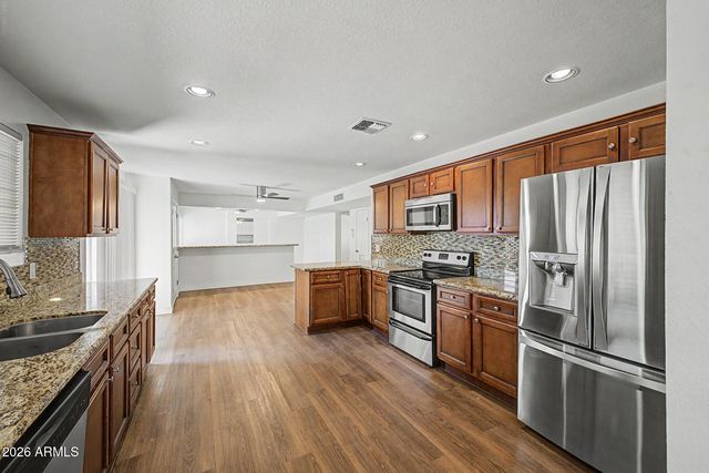 508 E SAGEBRUSH Street, Litchfield Park, AZ 85340