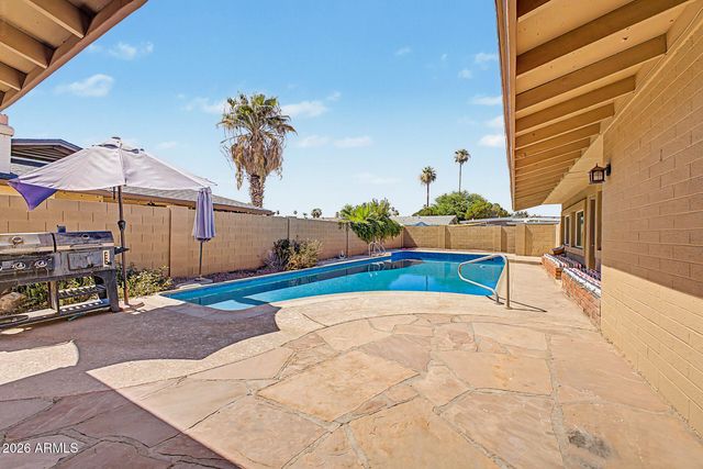 508 E SAGEBRUSH Street, Litchfield Park, AZ 85340