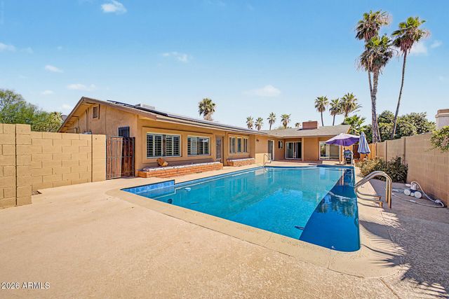 508 E SAGEBRUSH Street, Litchfield Park, AZ 85340