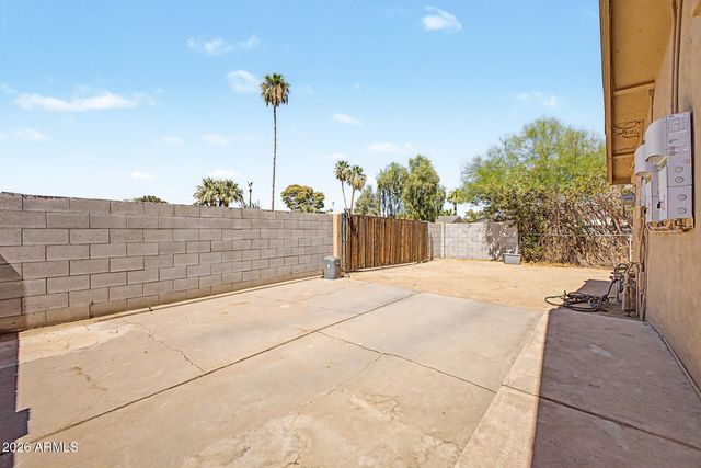 508 E SAGEBRUSH Street, Litchfield Park, AZ 85340