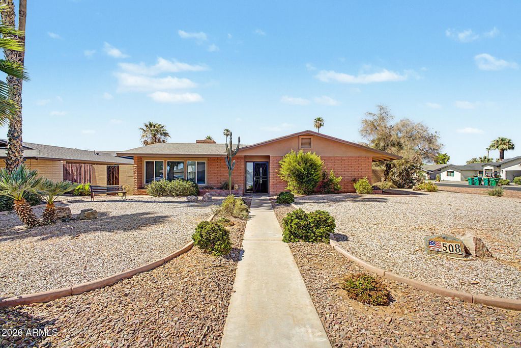 508 E SAGEBRUSH Street, Litchfield Park, AZ 85340