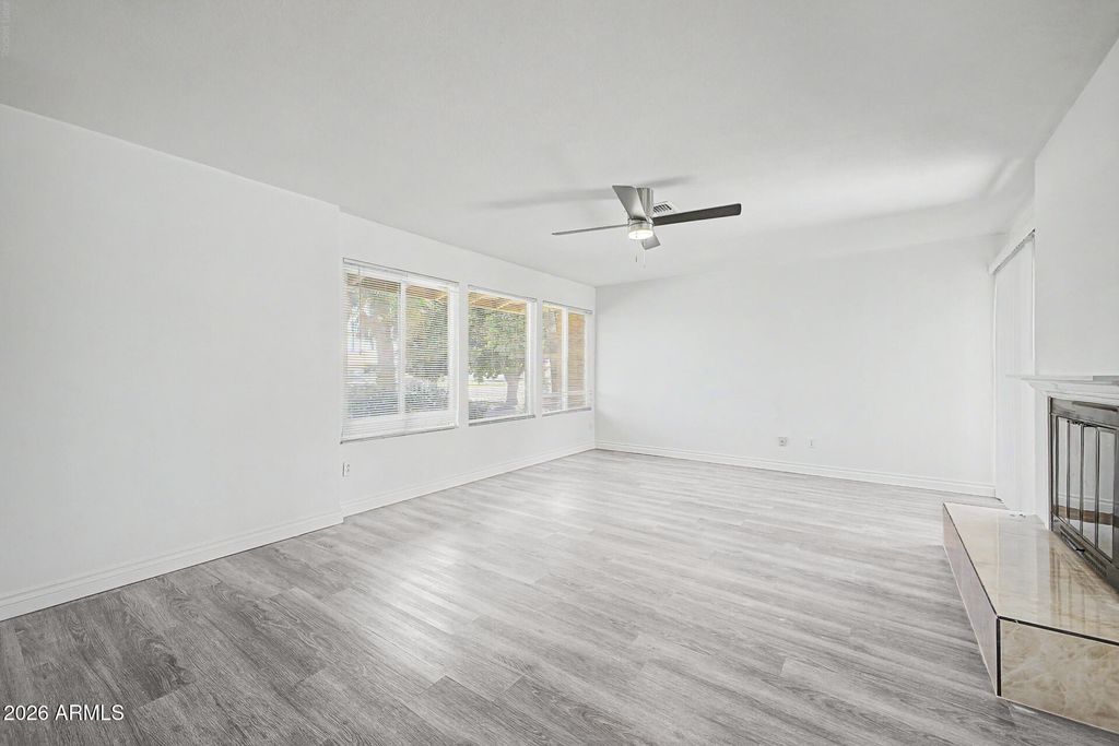 508 E SAGEBRUSH Street, Litchfield Park, AZ 85340 — photo 5
