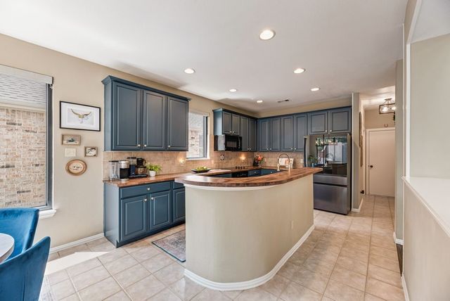 1726 Tealwood Lane, Corinth, TX 76210