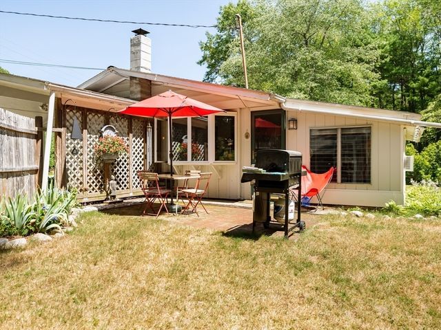 430 Lake Shore Dr, Duxbury, MA 02332