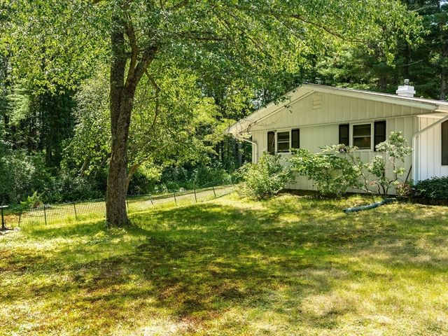 430 Lake Shore Dr, Duxbury, MA 02332