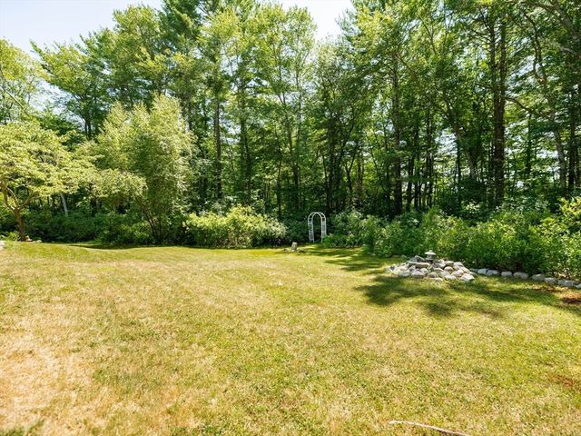 430 Lake Shore Dr, Duxbury, MA 02332