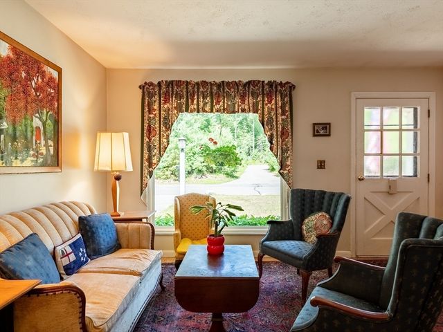 430 Lake Shore Dr, Duxbury, MA 02332