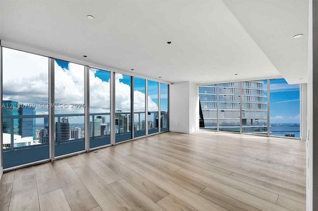 465 Brickell Ave PH5701, Miami, FL 33131