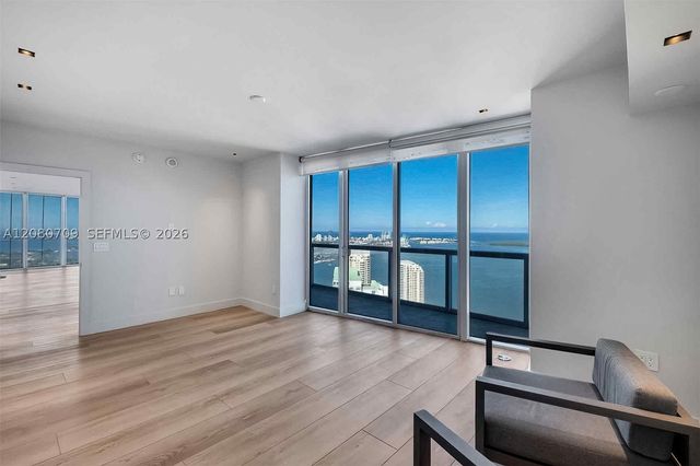 465 Brickell Ave PH5701, Miami, FL 33131