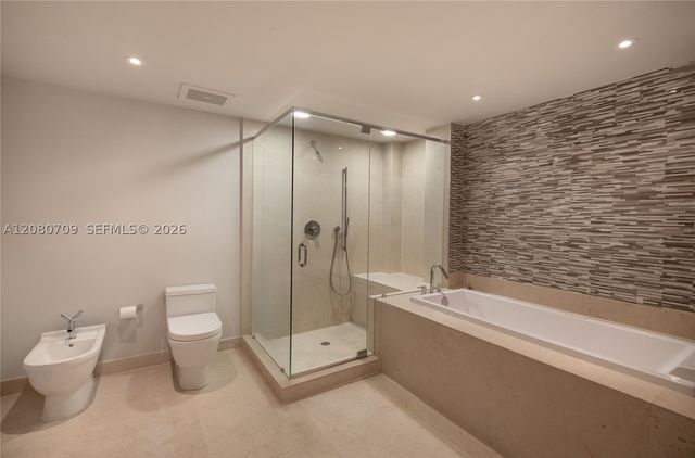 465 Brickell Ave PH5701, Miami, FL 33131