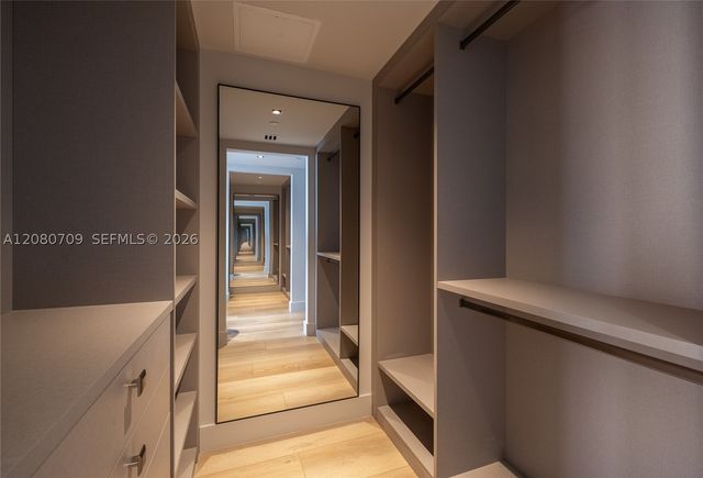 465 Brickell Ave PH5701, Miami, FL 33131