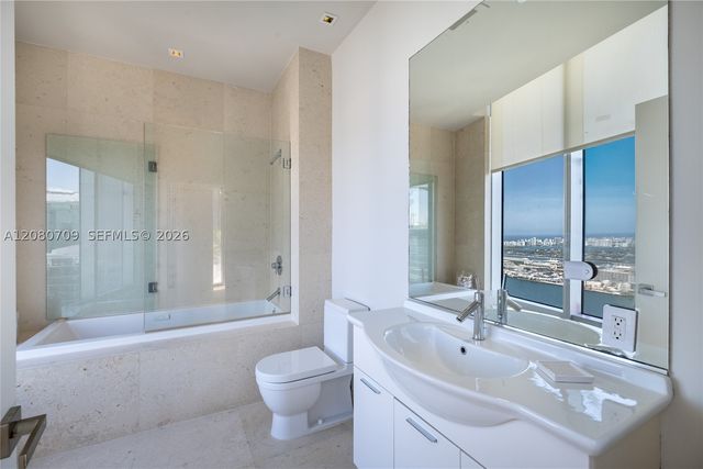 465 Brickell Ave PH5701, Miami, FL 33131