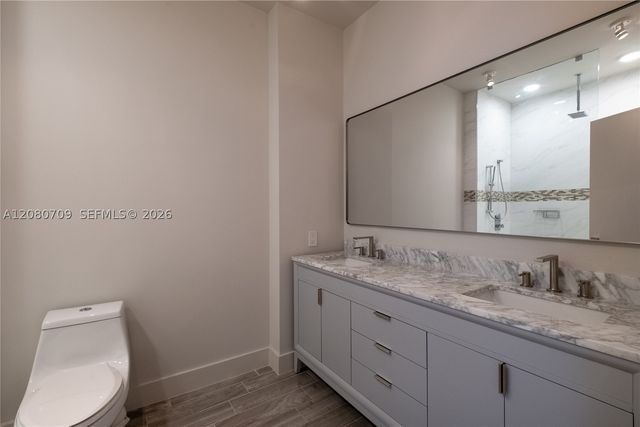 465 Brickell Ave PH5701, Miami, FL 33131