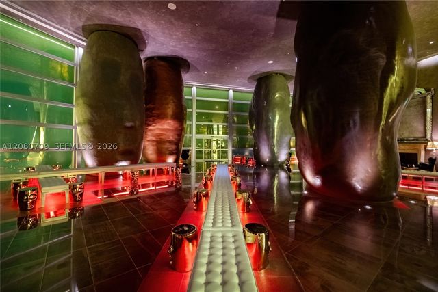 465 Brickell Ave PH5701, Miami, FL 33131