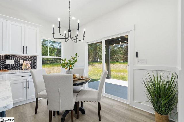 14 Briarwood Court, Simpsonville, SC 29681