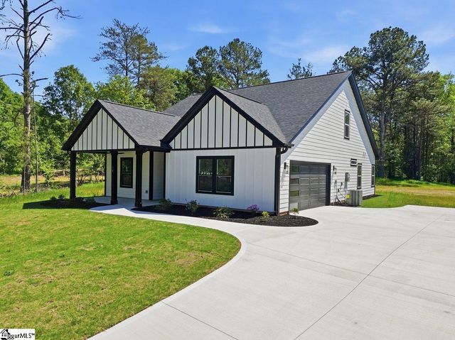 14 Briarwood Court, Simpsonville, SC 29681