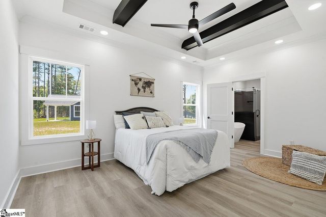 14 Briarwood Court, Simpsonville, SC 29681