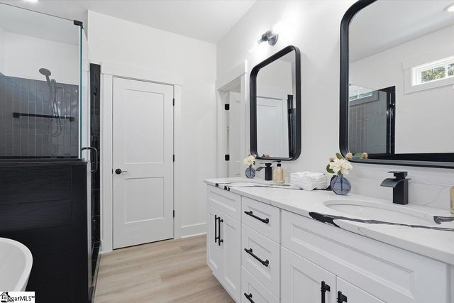 14 Briarwood Court, Simpsonville, SC 29681