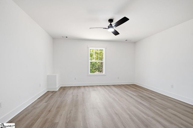 14 Briarwood Court, Simpsonville, SC 29681