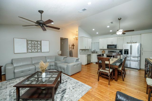 7699 E Hannah Ave, Hilmar, CA 95324