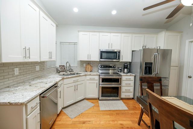 7699 E Hannah Ave, Hilmar, CA 95324