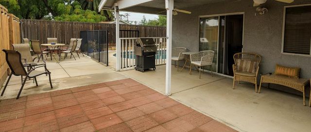 7699 E Hannah Ave, Hilmar, CA 95324